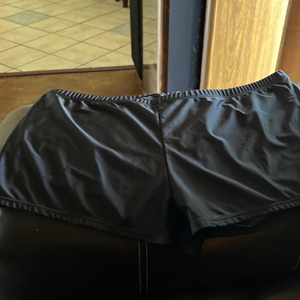 Boy short bathing bottoms